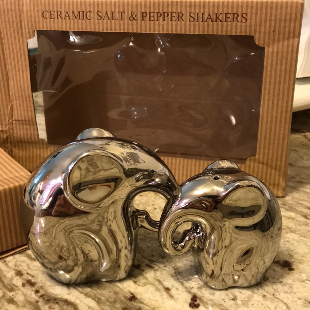 Ceramic Silver Salt and Pepper Shakers Elephant